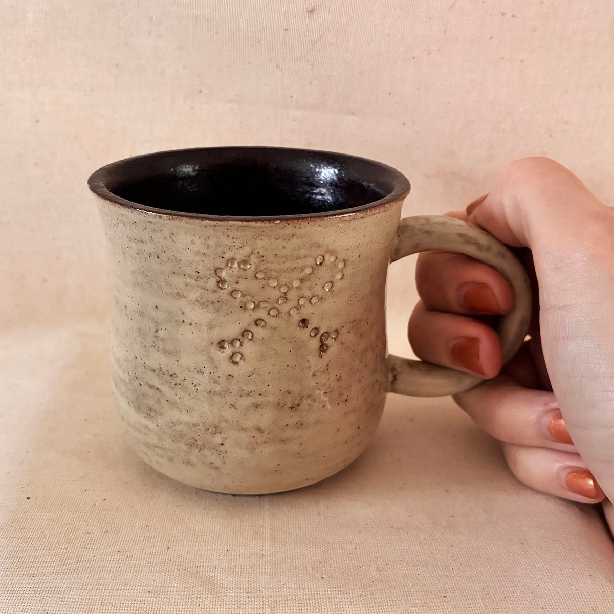 Cauldron Mug: Stitch Bows