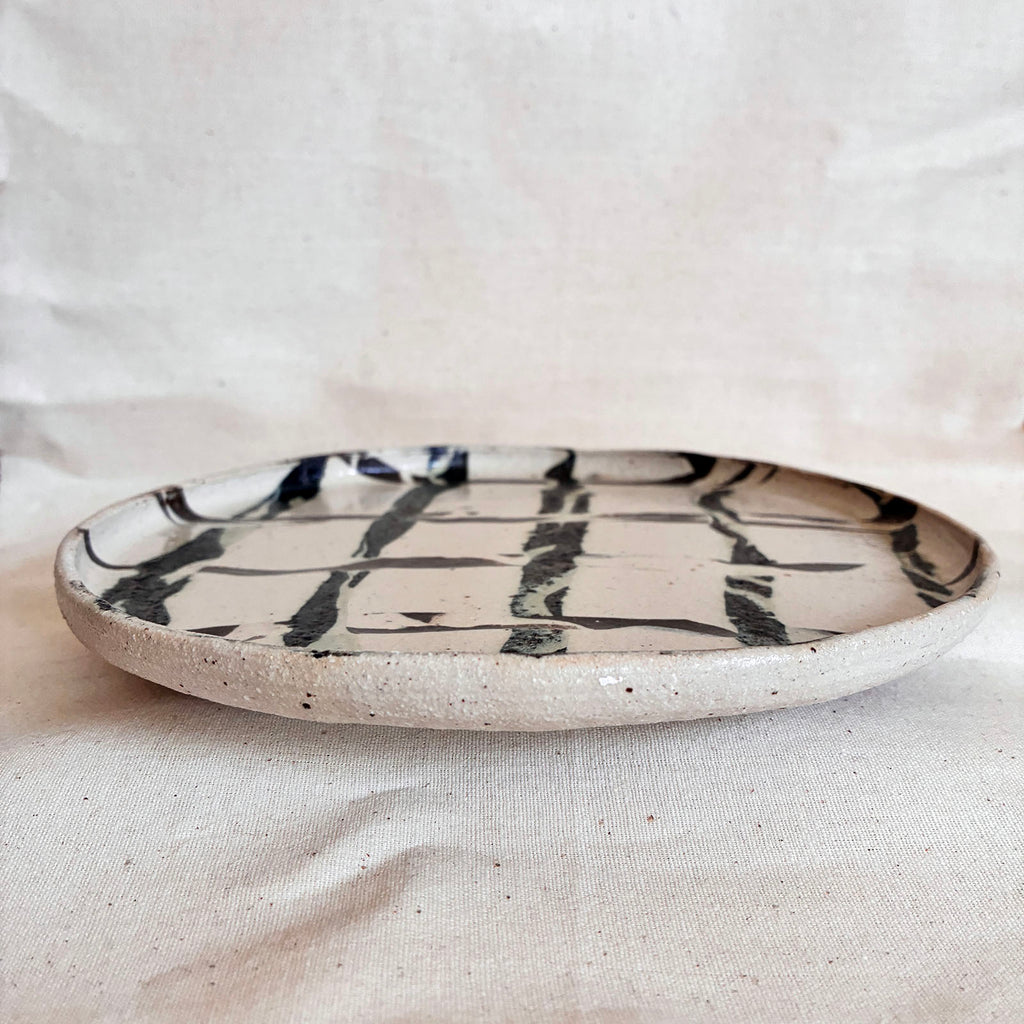 Rimmed Plate: Woven Strands