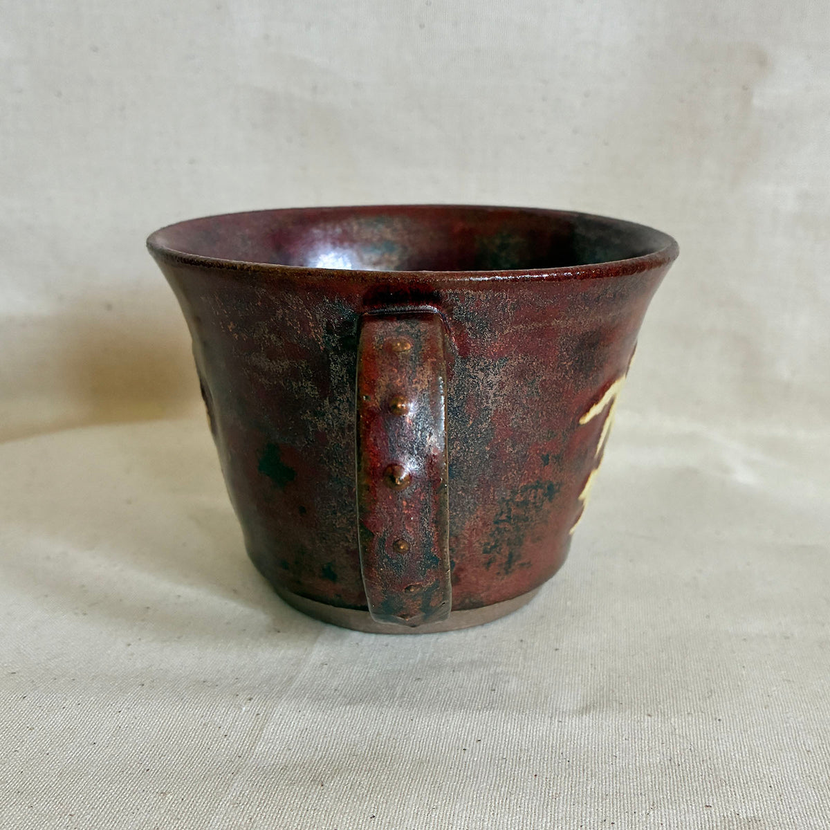 Taper mug: Cream Critters